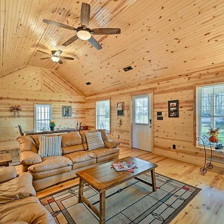 Villa Breathtaking Elkin Getaway With Vineyard Views! Exterior foto