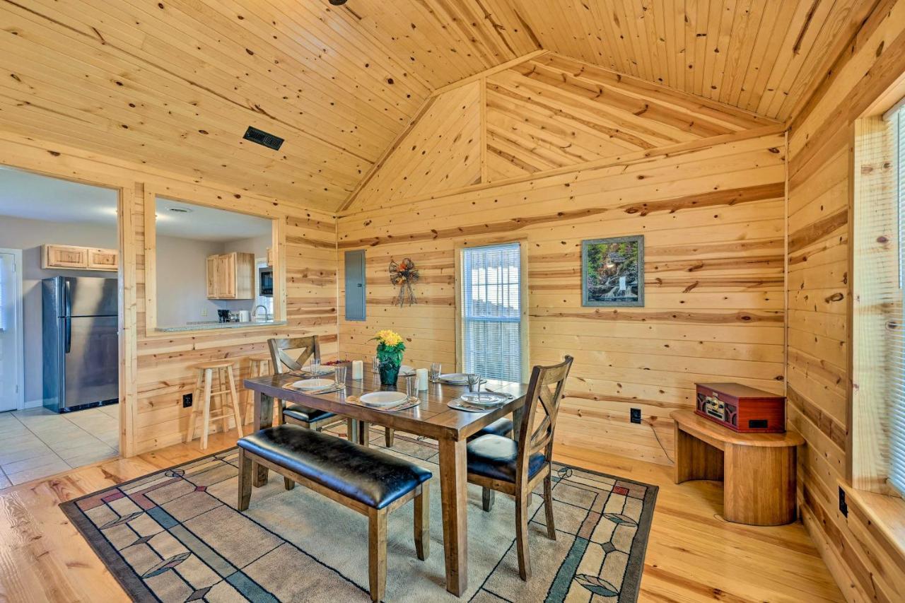Villa Breathtaking Elkin Getaway With Vineyard Views! Exterior foto