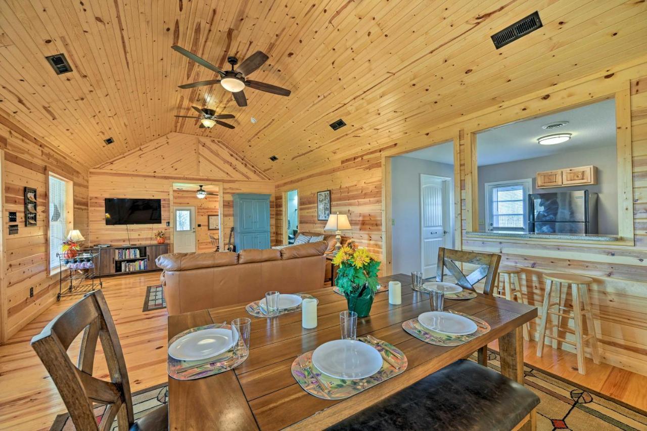 Villa Breathtaking Elkin Getaway With Vineyard Views! Exterior foto
